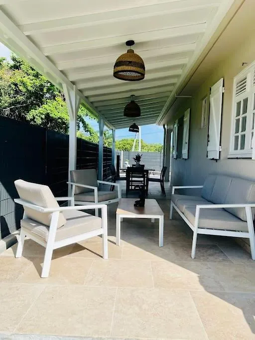 Sweety Villa Avec Piscine A 5 Min Des Plages Trois Rivieres Holiday home